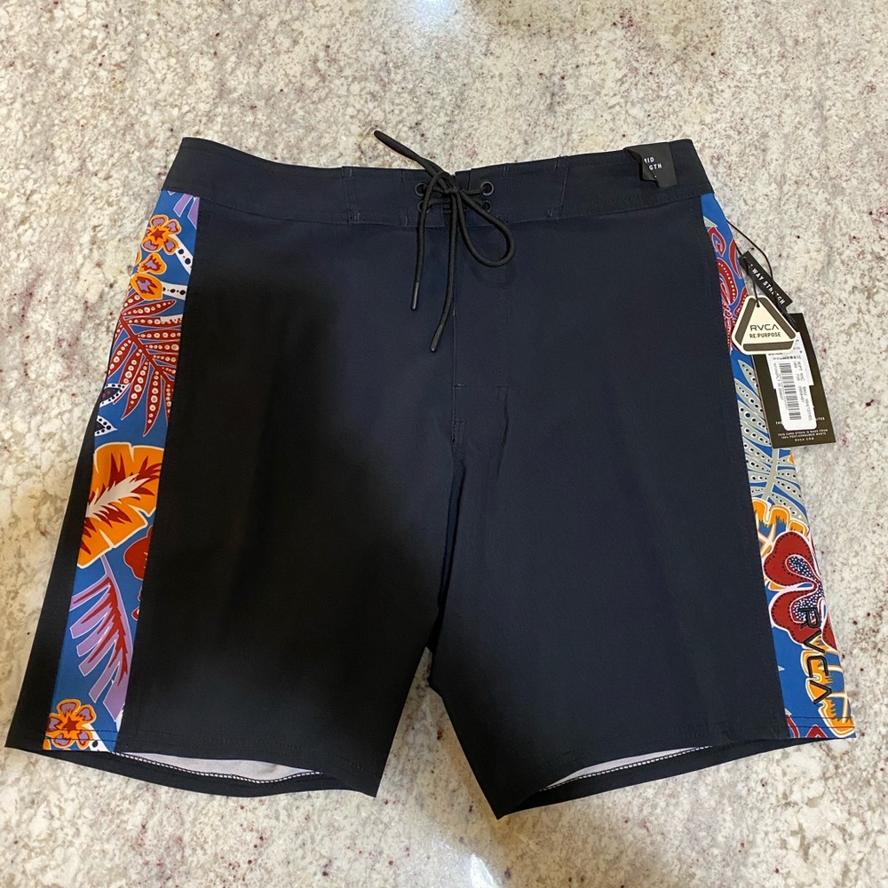 RVCA Mens Board Shorts Size 30 Black Tropical Floral Side Panel NEW